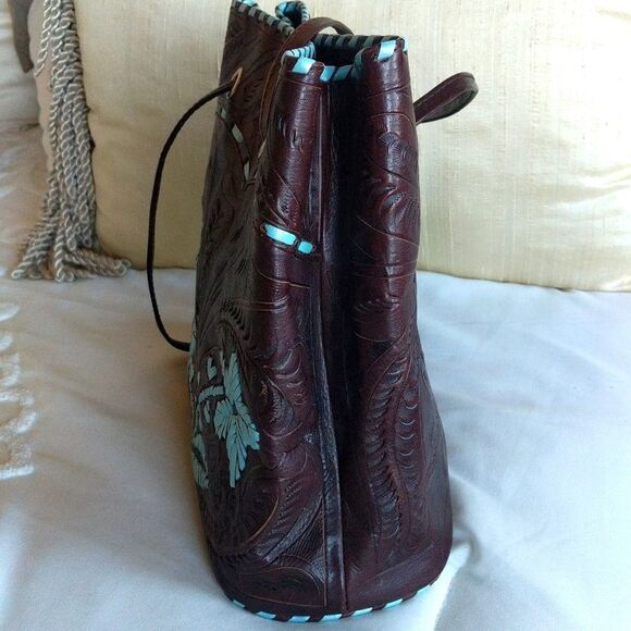 Vintage Hand-tooled Leather Bucket Bag- Love Turquoise? - Picture 3 of 16
